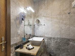 Отель Perapolis