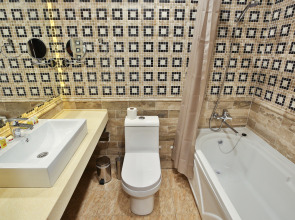 Отель Orient Star Varahsha