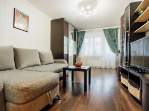 Апартаменты Трехкомнатные на Энгельса