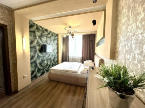 460 Flets-Layn Na Ulitse Krasnoarmeyskaya 100 Apartment