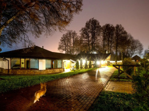 Гостевой дом Загородный Комплекс Слобода