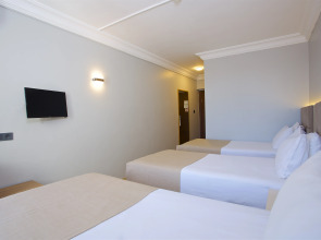 Отель Grand Ant