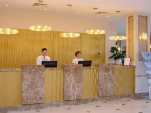 The Grand Gloria Отель