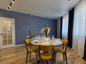 Квартира дизайнерская с видом на горы