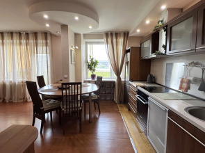 Квартира Трехкомнатная на 9 Апреля