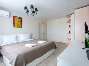 Apartamenty OGNI prospekt Ostrakova 6