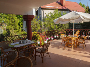 Меблированные комнаты Вилла Северин