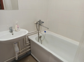 Квартира с видом на пойму реки Царица