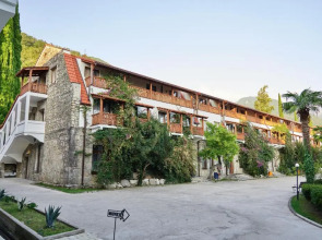 Отель Абаата