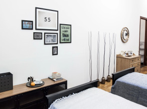 Апартаменты с эркером Александра Блока