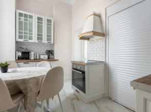 Апартаменты Улучшенные с Двумя Спальнями и Балконом