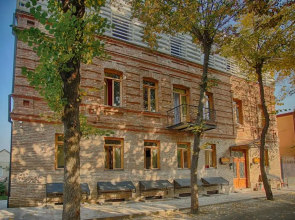 Magnolia Hotel