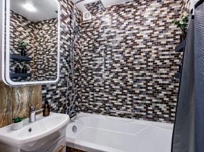 Апартаменты Butyrsky Cozy with Terrace, Parking and King-size Bed