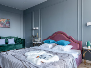 Меблированные комнаты The V Central by VVO Apartments