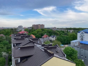 Апартаменты 3 комнаты в Центре рядом с Электричкой на Море