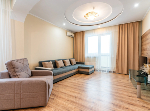 Prostornye 3-Kh Komnatnye v Stile Minimalizm Apartments