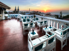 Maru Maru Hotel