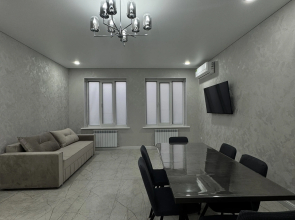 Uyutny Na Beregu Lazurnogo Berega Private house