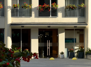 Отель Garden Resort