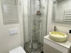 Квартира новая в тихом центре в доме комфорт-класса