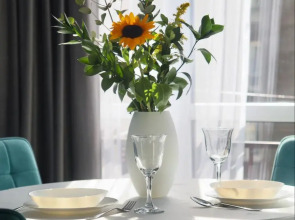 Квартира Flatirini с панорамными окнами в новом ЖК 1