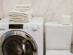 Апартаменты с Видом на Город и Парк в Спальном Районе