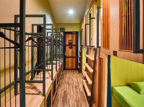 Отель Prince Theatre Heritage Stay