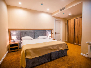 Отель Grand Midway