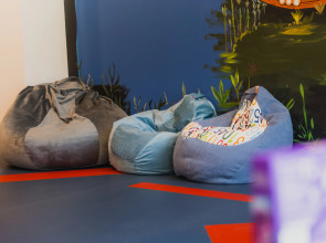 Отель Red Bridge Yerevan