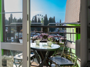 Апартаменты Red Apartments Арт Лайт Конан