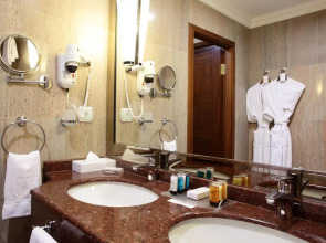 Отель Crowne Plaza Minsk