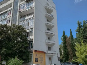 Апартаменты Светлана-Центр у моря с видом на сад магнолий