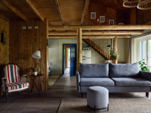 Dymov dacha-IAntarnyi dom Guest House