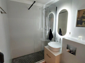 Квартира Новая уютная в самом центре города