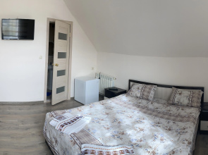 Uyut Hotel