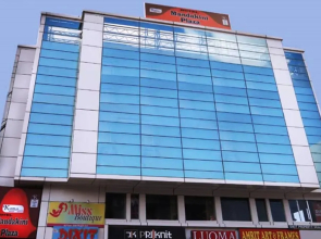 Mandakini Plaza Hotel