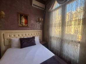 Апартаменты 3BR Flat Old Style 4AC Terrace, Metro