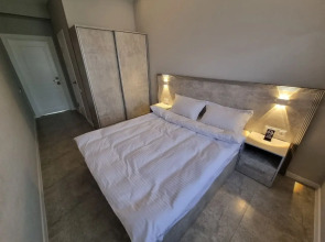 Отель Revel Hotel