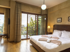 Хостел Bucoleon