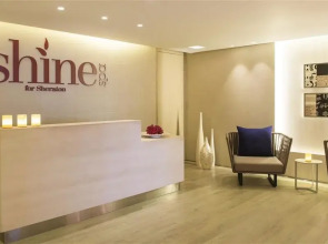 Sheraton Mall of the Emirates Hotel, Dubai