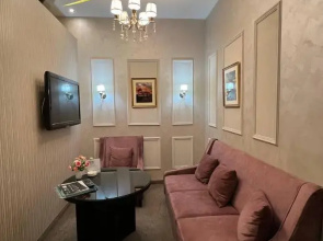 Отель Roma Yerevan & Tours