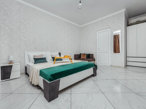 Bronau Elina Mini-hotel