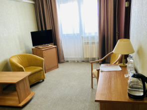 Отель Поворот