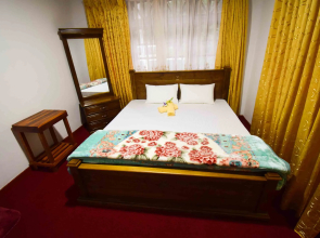 Yoho New Royal Guest Inn Guest House