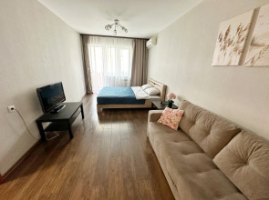 Квартира Двухкомнатная в 10 минутах пешком от набережной