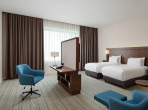 Отель Courtyard by Marriott Baku