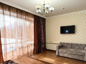 Отель Кавказ