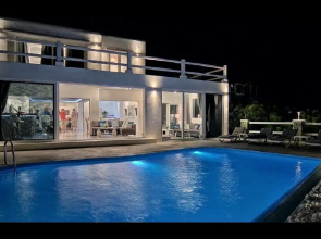 The Cosmopolitan Mykonos Villa