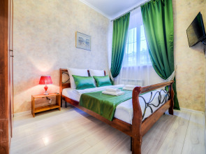 Апартаменты Пять Звёзд на Театральной Площади