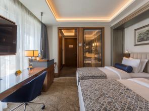 Golden Tulip Istanbul Bayrampasa